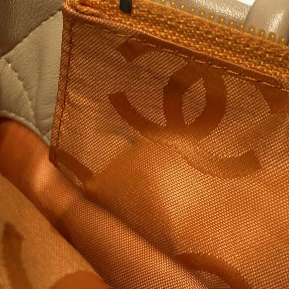 Auth CHANEL Cambon Line Medium Tote - Beige Dark yellow Lambskin Patent Leather - Picture 15 of 16